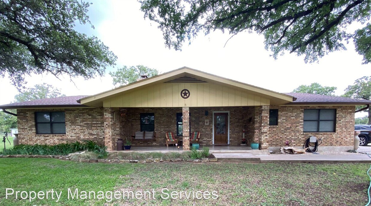 Primary Photo - 3 br, 2.5 bath House - 622 Woodland Dr.