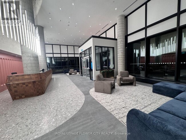 Photo du bâtiment - 25 Wellington St S