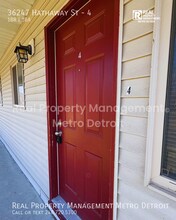 Building Photo - 36247 Hathaway St