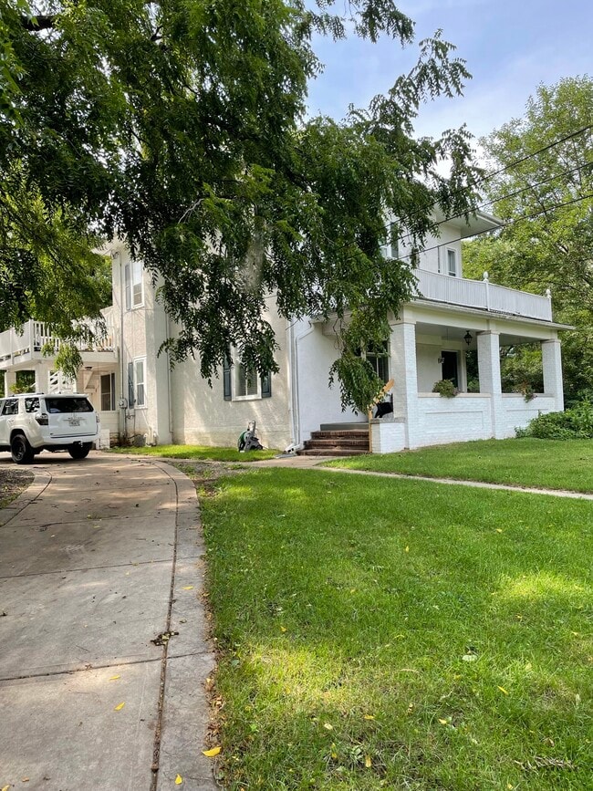 Building Photo - 172 Jones St