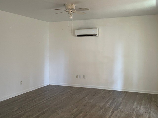 Foto del edificio - 816 W Howell St