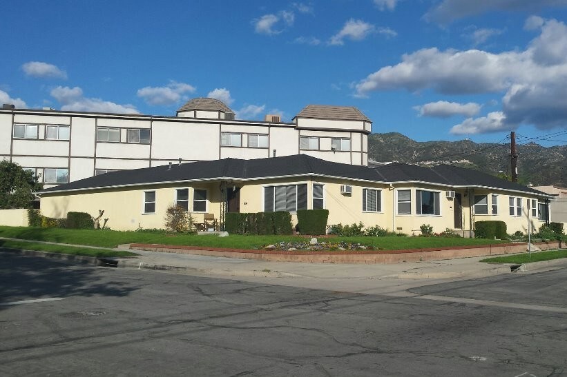 Primary Photo - 2602 N Lincoln St