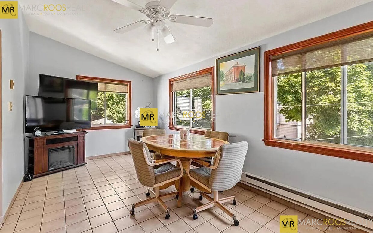 40 St Unit 40 Medford, MA 02155 Condo for Rent in