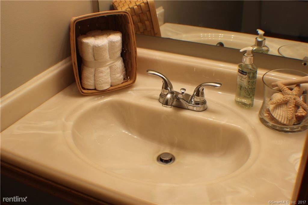 Foto principal - 18 Oak Forest Dr