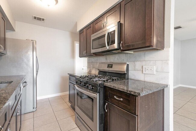 Foto del edificio - 1810 Nicole Cir