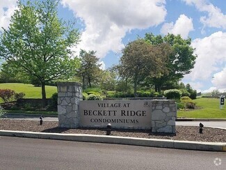 Building Photo - 8892 Eagleview Dr