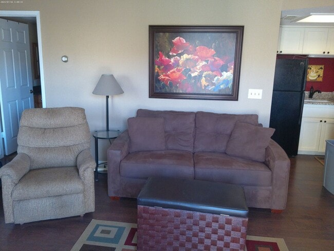 Foto del edificio - Cozy Studio in Rio Del Sol  Available Now
