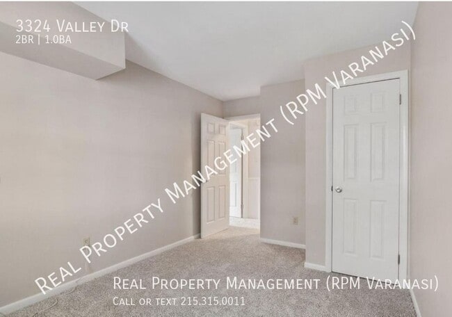 Building Photo - 3324 Valley Dr