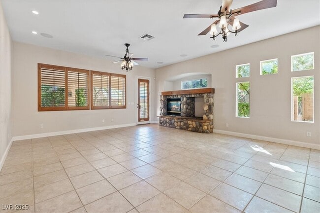 Foto del edificio - 10243 Bright Harbor Ave