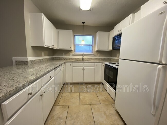 Foto del edificio - 316 Bellewood Ln