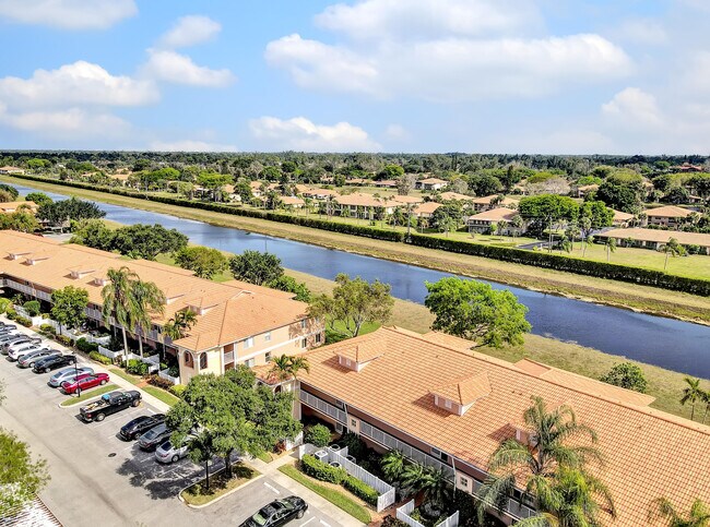 Foto del edificio - 5952 Regal Glen Dr