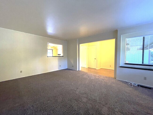 Building Photo - 375 W Lassen Ave