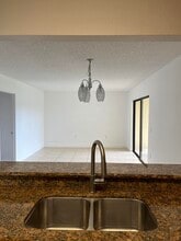 Building Photo - 1522 Lake Crystal Dr