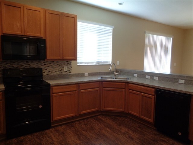 Building Photo - 9125 Bell Rock Pl