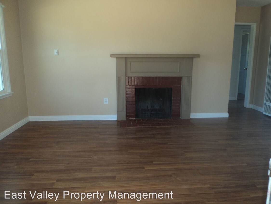 Foto principal - 1883 E Victoria Ave