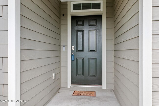 Building Photo - 9051 Tahoe Ln