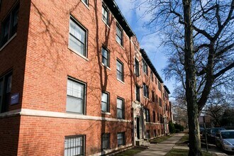 Building Photo - 805 Dempster St