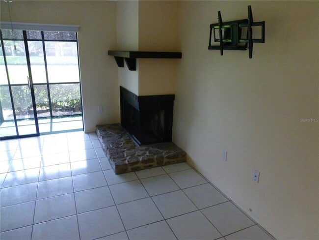 Building Photo - 119 Lakeside Dr