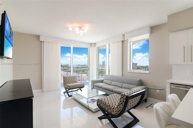 Building Photo - 1745 E Hallandale Beach Blvd