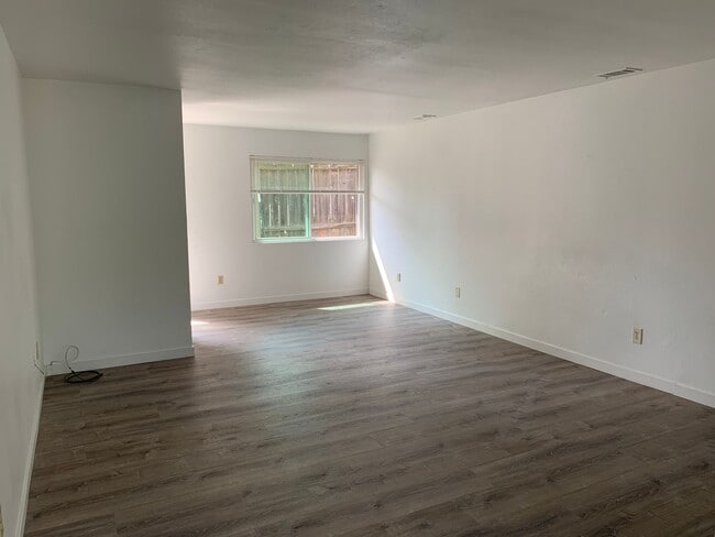 Building Photo - 2915 PARK