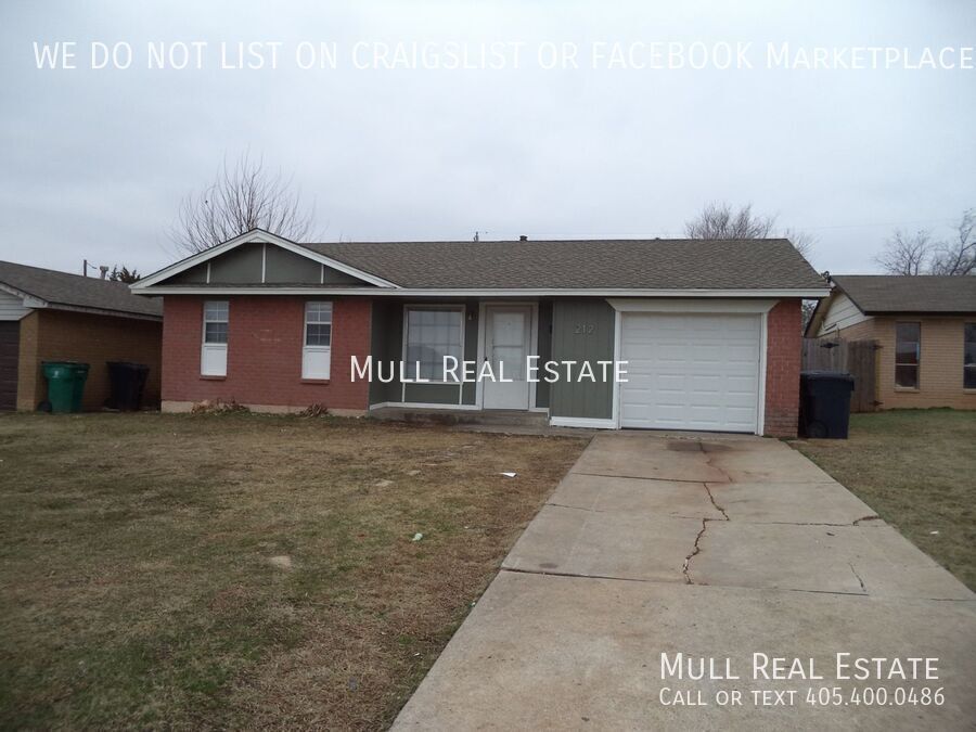 Foto principal - 3 Bed 1 1/2 bath home in NW OKC