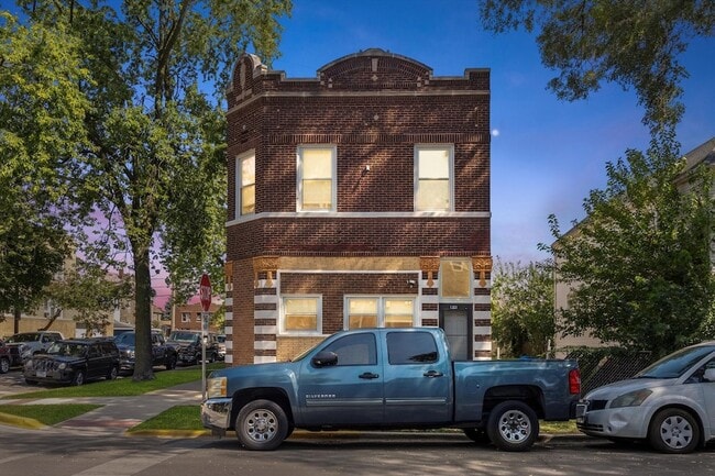 Building Photo - 1301 S 51st Ave