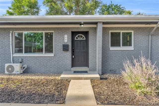 Building Photo - 2405 W 39th Ave