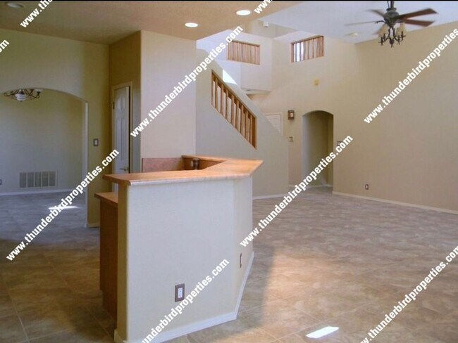 Building Photo - NE Heights Beauty with 2 master suites