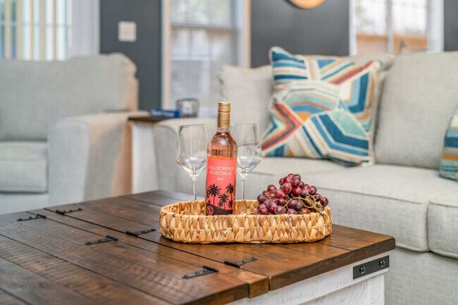 Foto del edificio - 255 Melody Gardens Dr