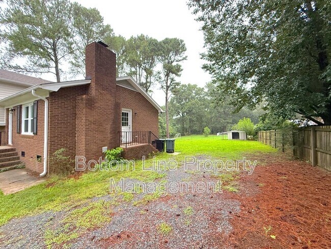 Foto del edificio - 1714 Sue St