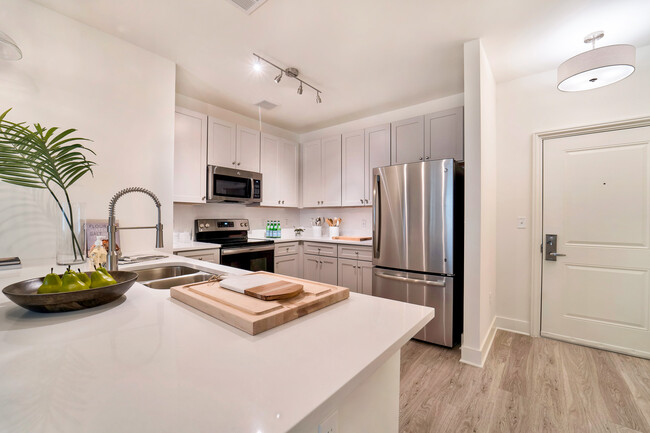 Highland at Spring Hill - Apartments in Mobile, AL | Apartments.com