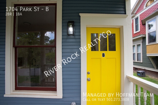 Building Photo - 1704 S Park St