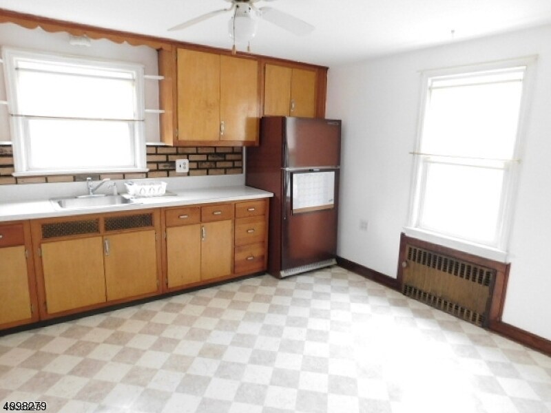 512 Washington Ave, Manville, NJ 08835 House Rental in Manville, NJ