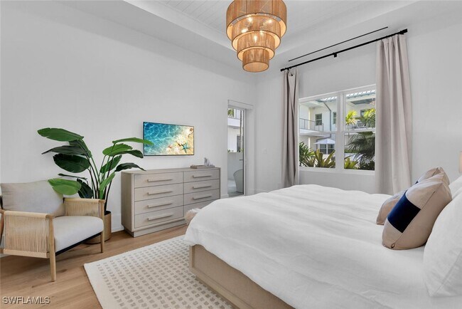 Building Photo - 201 8th St S