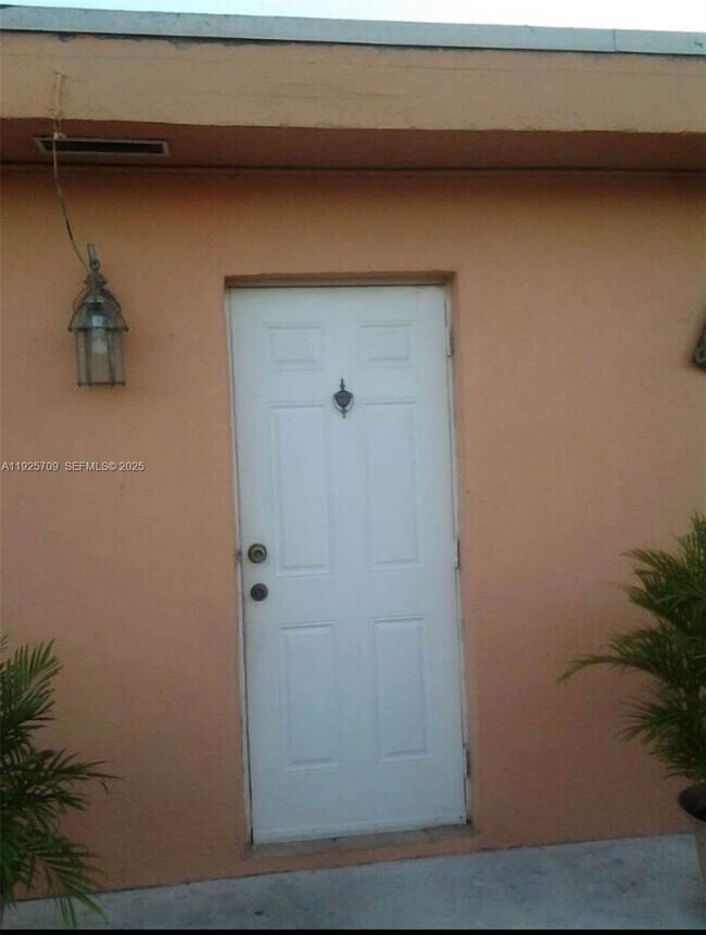 Foto del edificio - 4610 SW 116th Ave