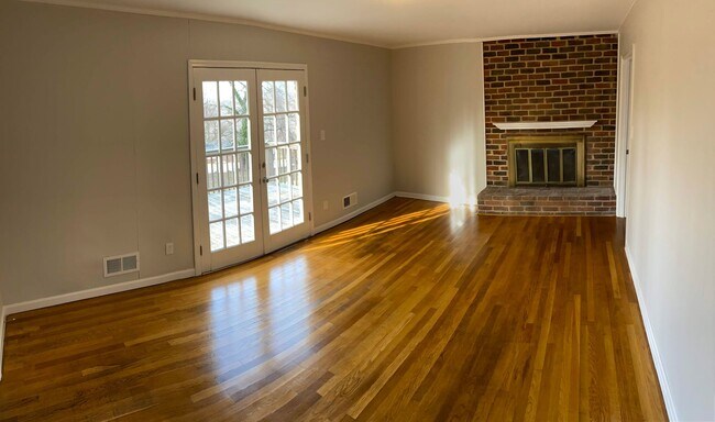 Foto del edificio - 3 Bedroom Home in Lynchburg