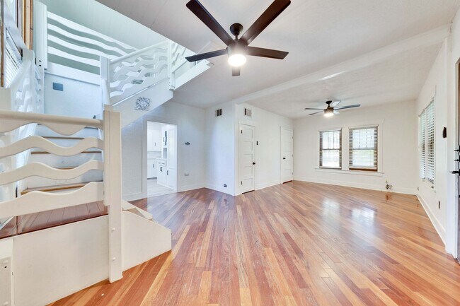 Foto del edificio - 920 E 46th St