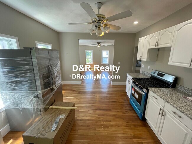 Foto del edificio - 134 Fremont Ave