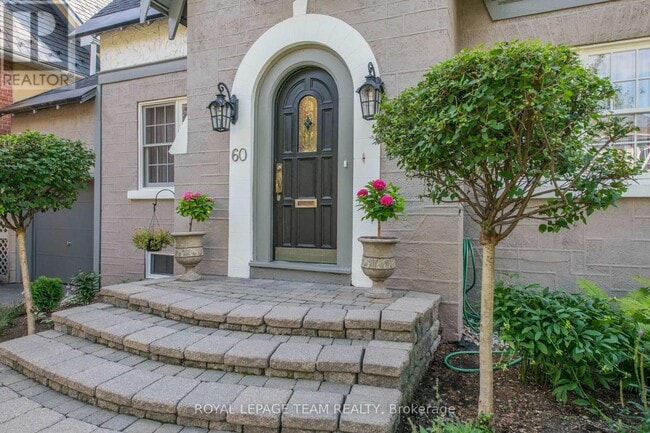 Building Photo - 60 Goulburn Ave