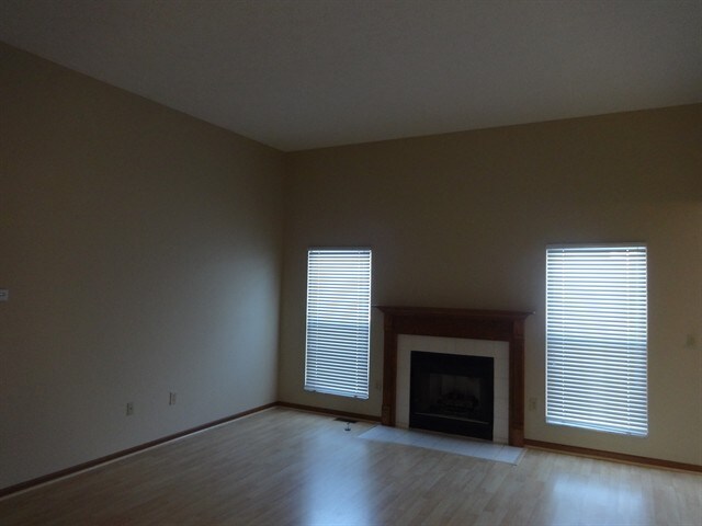 Foto del edificio - 5104 Hilliard Green Dr