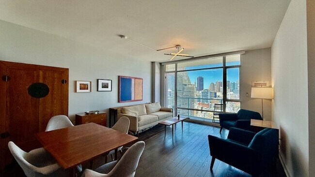 Foto del edificio - FURNISHED Modern 1BR + Den/1BA w/ Breathta...