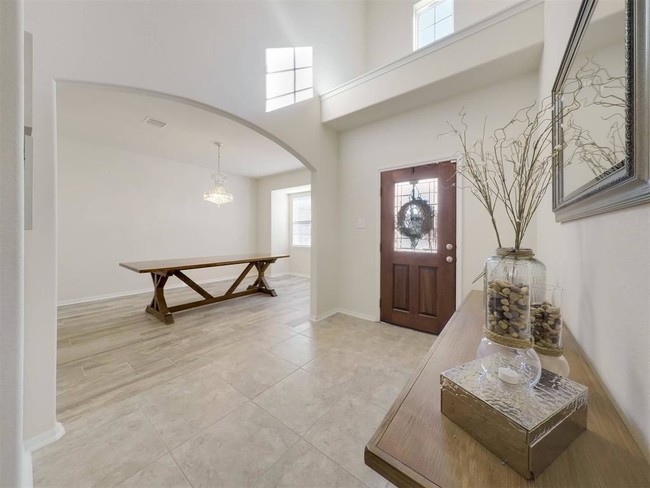 Building Photo - 12735 Blue Ridge Grace Way