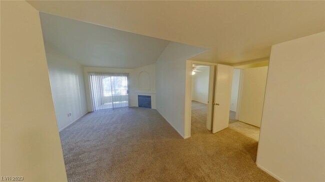 Building Photo - 7885 W Flamingo Rd