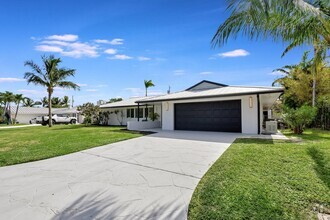 1081 Bimini Ln