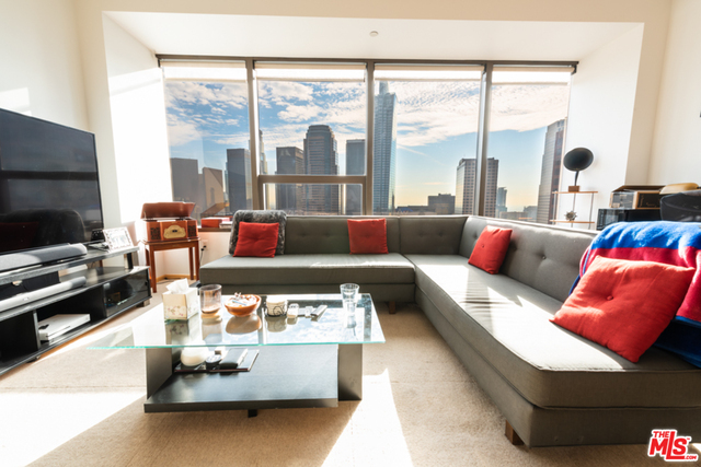 Primary Photo - 1100 Wilshire Blvd