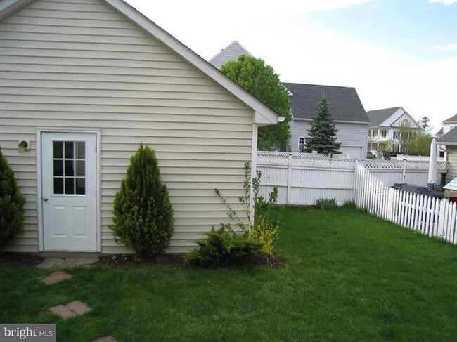 Building Photo - 43008 Chesterton St