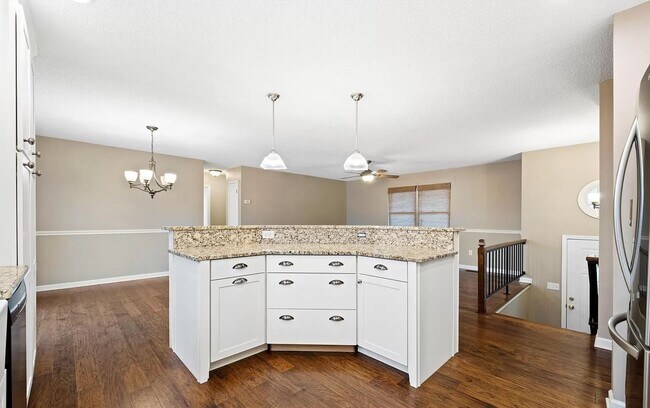 Foto del edificio - 3 Bed + Complete basement in Maryville