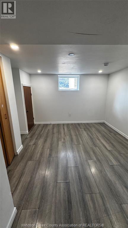 Photo du bâtiment - 979 ARTHUR LOWER