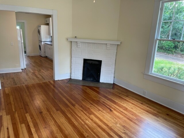 Building Photo - 456 Morton Ave