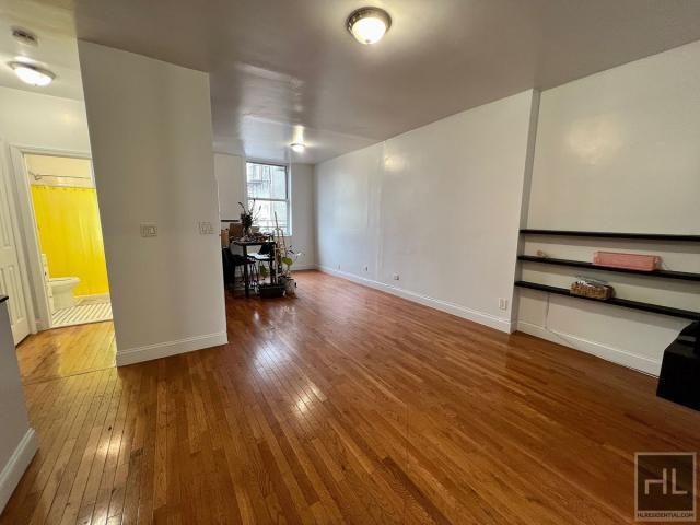 Foto del edificio - 2 bedroom in BROOKLYN NY 11216